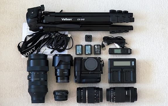Sony A6500 + 4 lens, stativ, tillbehör
