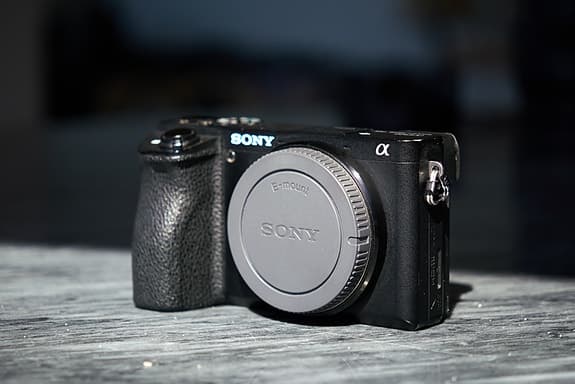 Sony A6500 + 4 lens, stativ, tillbehör