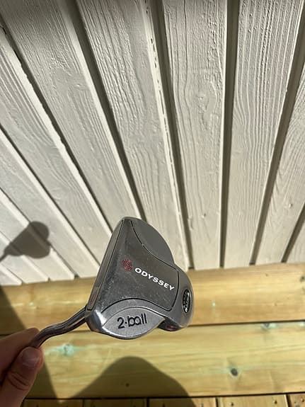 Odyssey 2-Ball putter med SuperStroke-grepp Vänster