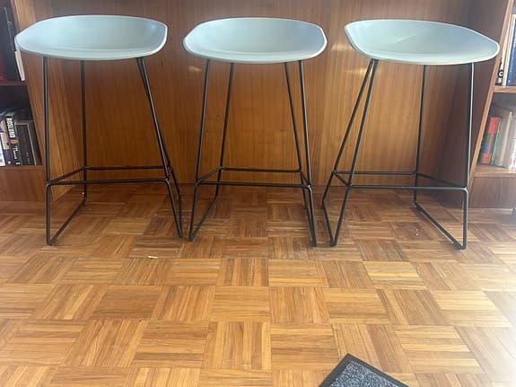 3 st barstolar från hay - About a Stool