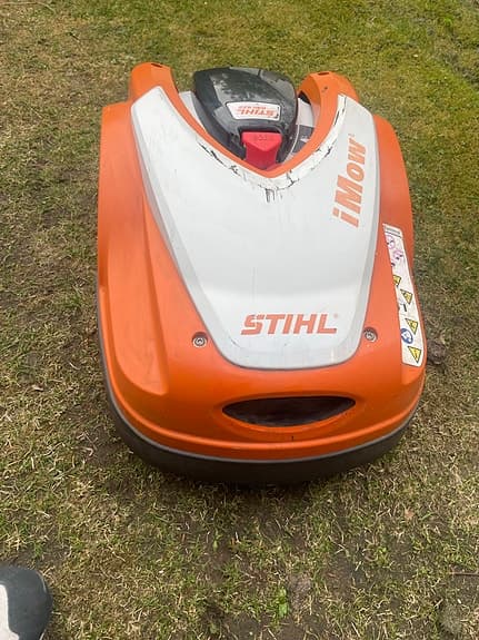 Stihl iMow RMI 422 / Viking robotgräsklippare orange/vit
