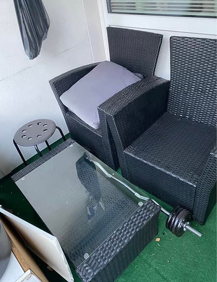 Trädgårdsmöbler, stolar och bord