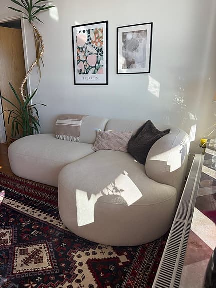 Skön soffa med divan säljes!
