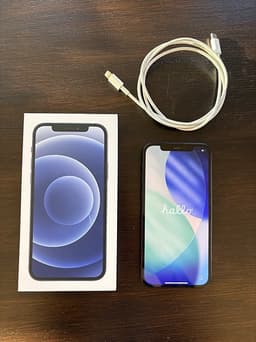 Apple iPhone 12, skadad baksida annars 100%
