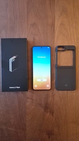 Samsung Galaxy Z Flip6 5G smartphone 12GB / 256GB