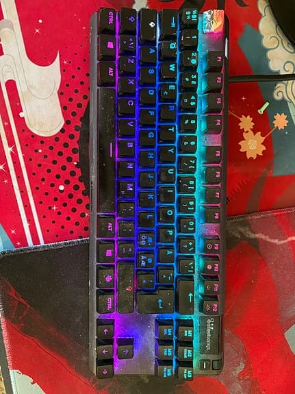 Logitech G Pro X Superlight vit och apex pro tkl