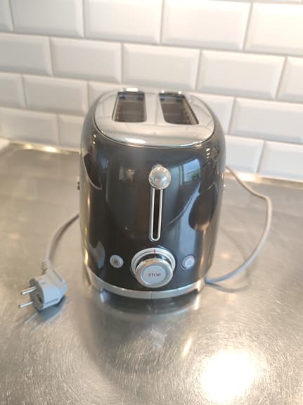 SMEG Brödrost TSF01BLEU