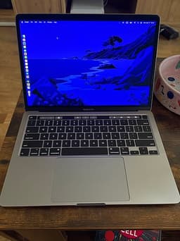 MacBook Pro 13” (2020) – 16GB RAM – Bra skick