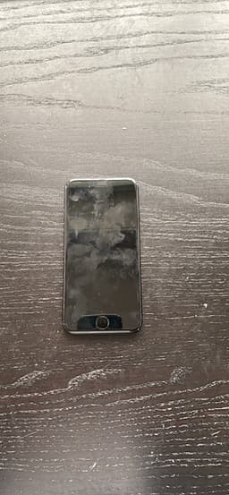 Apple iPhone 7 mobil 32 GB svart