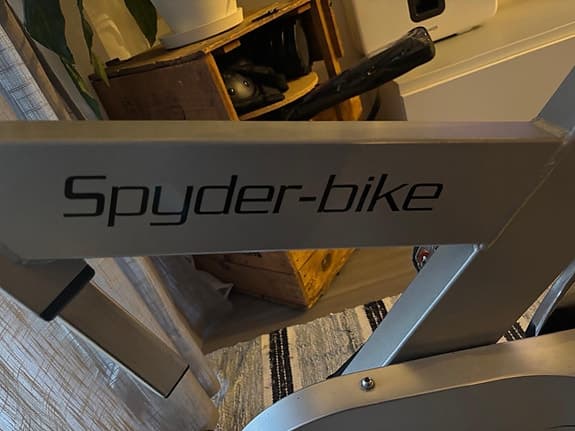 Spyder-bike motionscykel spinningcykel grå