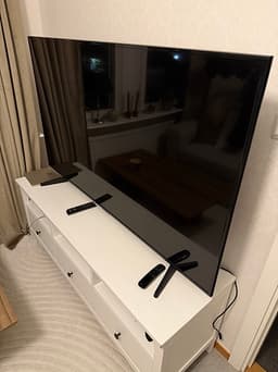 Samsung 4k 65”  + TV-bänk