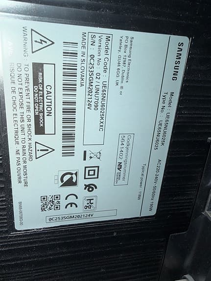Samsung 4k 65”  + TV-bänk