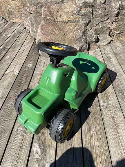 Rolly Toys rollyMinitrac: John Deere sparkbil traktor