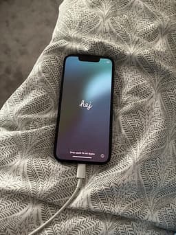 Apple iPhone 13 256 GB svart