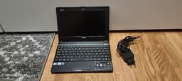 ASUS Eee PC – Liten och smidig laptop med laddare