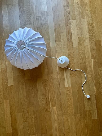 Taklampa i tyg/linnekänsla