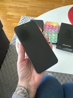 Samsung Galaxy S23 FE mobil 128 GB svart