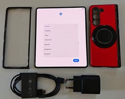 Samsung Galaxy Z Fold 5, TOPPSKICK