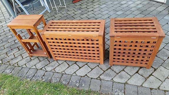 Tvättkorg , förvaringslåda,  bord, stegpall i massivt trä .