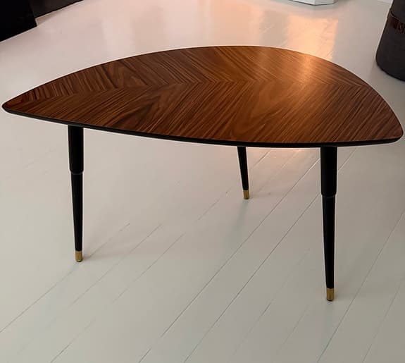 Sidobord ”Lövet” från IKEA