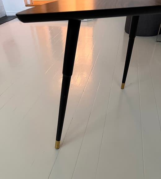 Sidobord ”Lövet” från IKEA