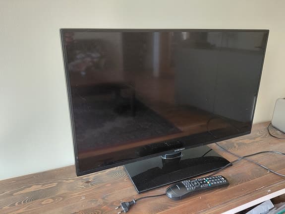Andersson 32" TV + fjärrkontroll