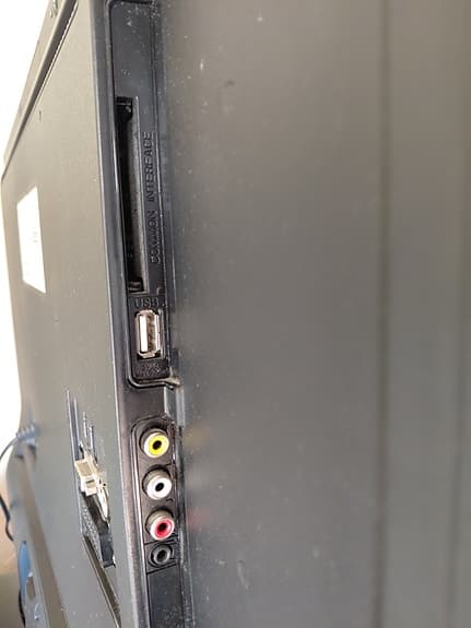 Andersson 32" TV + fjärrkontroll