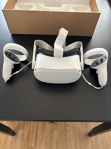 Oculus Quest 2 VR-headset med handkontroller vit