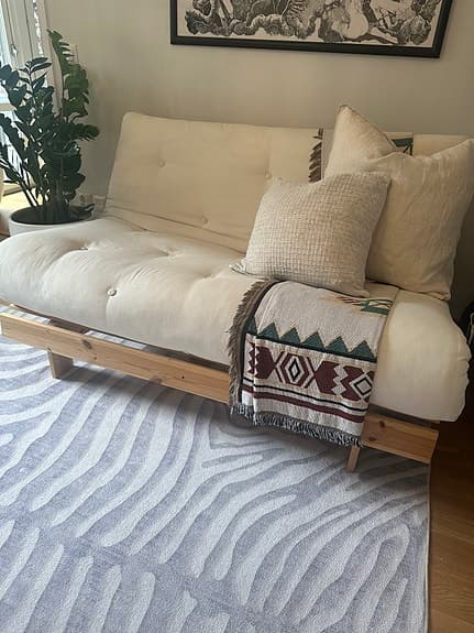 Tidlös Bäddsoffa i Japandi stil