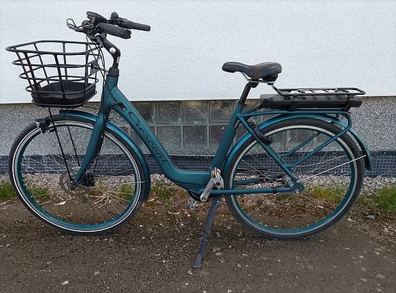 Crescent Elina Petrol 2025