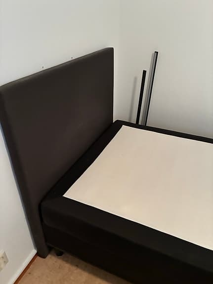120 säng kontinental