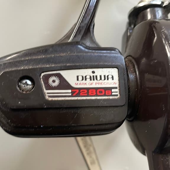 Daiwa 7280B haspelrulle svart