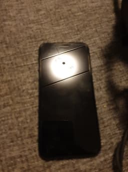 iPhone 7-32GB