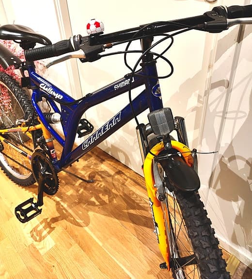 Fin Heldämpad MTB 26-tum, 18 Vxl- Nytt växelreglage Säljes!