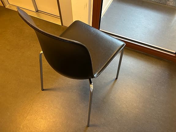 Stol - Kromade stålrörsben - Konstläder - Svart - Modern/ Stilren