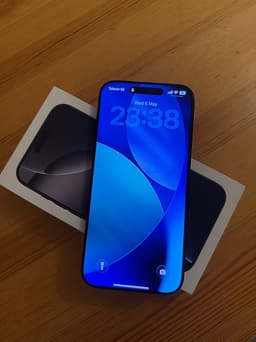 Apple iPhone 16 Pro Max 256 GB Svart Titan