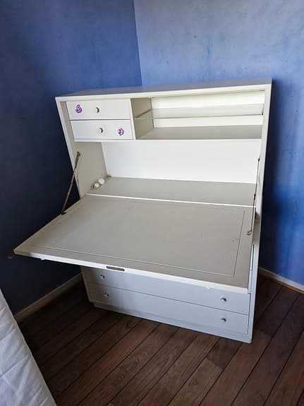 byrå mer nedfällbar skrivbordsskiva