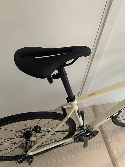 Oanvänd Trek Racer Domane AL 4 Gen 4 Era White, strl 54.