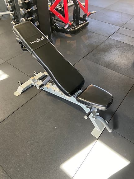 Body-Solid justerbar träningsbänk svart