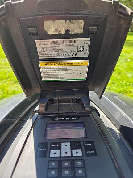 Husqvarna Automower 440 robotgräsklippare 2022 resp 2019