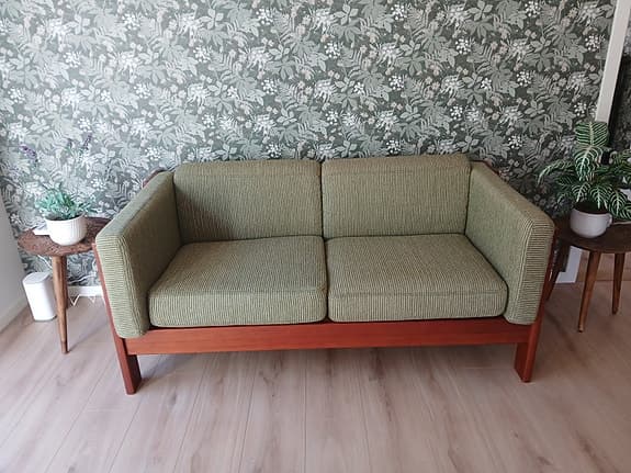 Soffgrupp i klassisk skandinavisk stil (3+2)