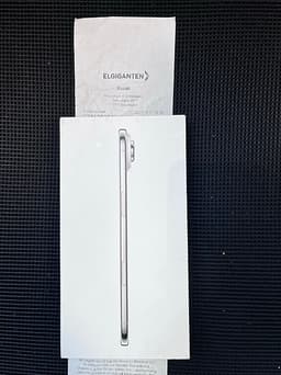 Apple iPhone 17 Air-obruten förpackning