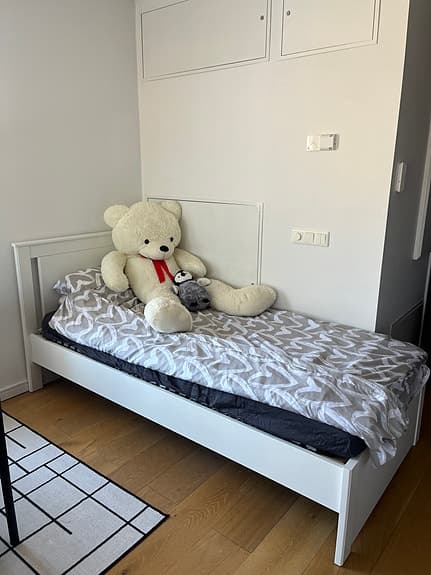 Säng från IKEA