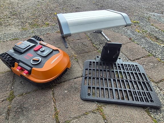 Worx Landroid M500+ och garage