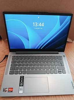 Lenovo IdeaPad Slim 3 Ryzen 5/16GB/512GB 14" bärbar dator / laptop