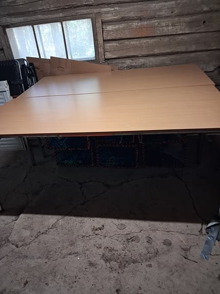 Konferensbord m. 12 stapelbara stolar