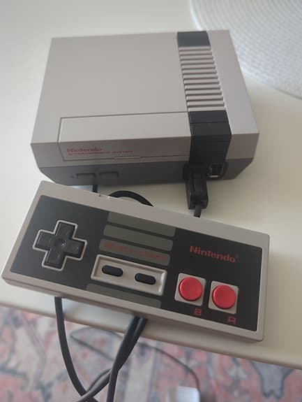 Nintendo NES 8-bit spelkonsol