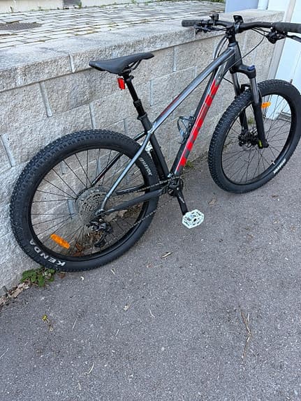 Trek Roscoe 6 mountainbike 27,5" M/L