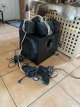 Klassiska Logitech Z906 5.1 Surround