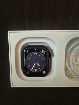 Apple Watch Series 8 komplett med förpackning, band och laddare